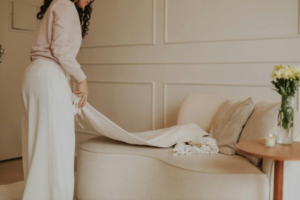 What are some traditional UK soups to warm up with?